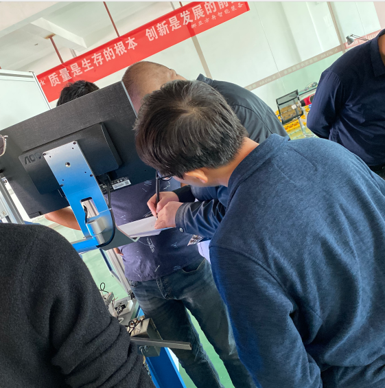 客戶來訪挪亞方舟自動化檢測設備廠家